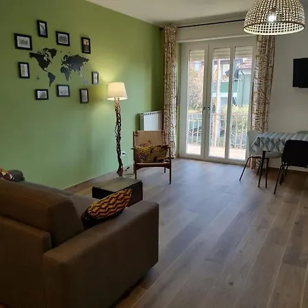 Accogliente Bilocale Comodo Per Aeroporto E Centro